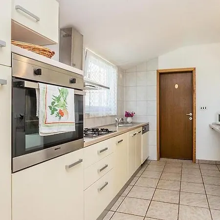 Olive Garden Krk Apartment