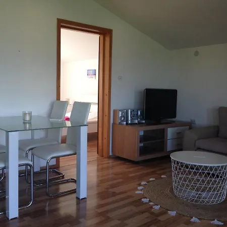 Olive Garden Krk Apartment Brzac